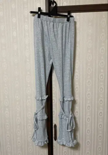 merry jenny 프릴 리브 플레어 팬츠 그레이