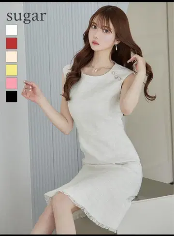 엘르 ERUKEI sugar 비쥬 부착 화이트 플레어 드레스