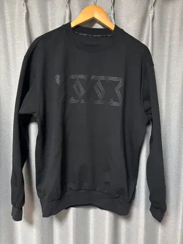 XEXYMIX 블랙 맨투맨