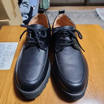 WYM 블랙 가죽 드레스 슈즈