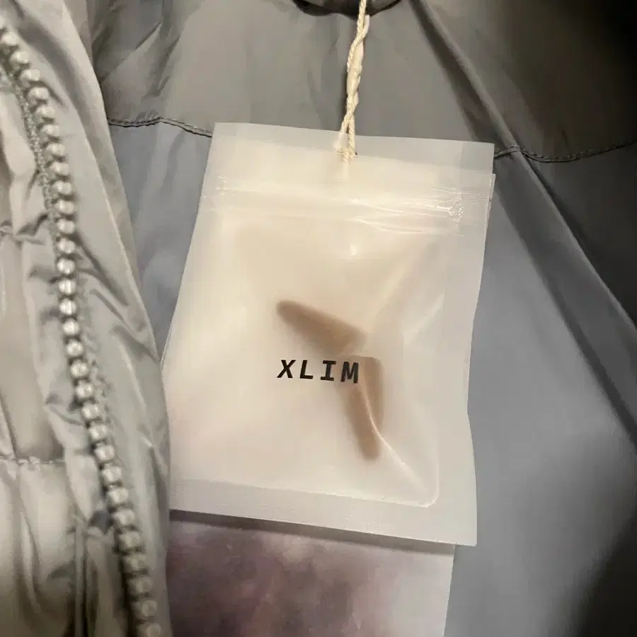 XLIM | 엑슬림 [L] Xlim EP.8 02 Gray Down Lightweight Padded Jacket