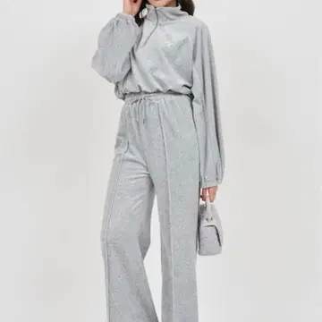 로얄 파티 MLB 반짝이 로고 벨로아 셋업 택 포함 미사용