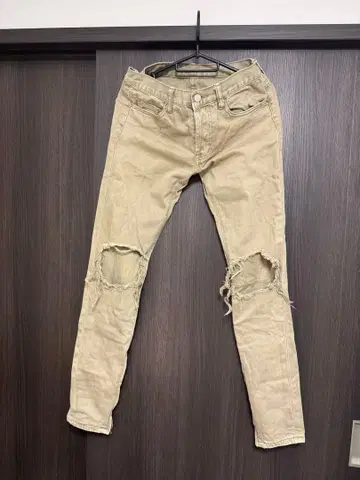 mnml 베이지 데미지 슬림핏 치노 팬츠