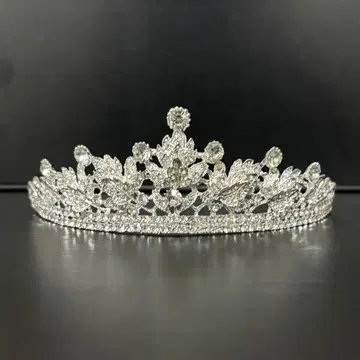 실버 크리스탈 티아라 결혼식 사전 촬영