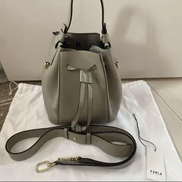 FURLA 복조리 백 미아 스텔라