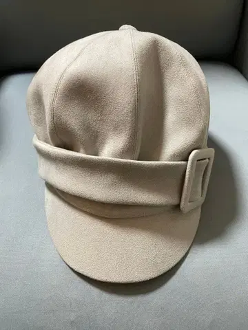 ca4la 베이지 스웨이드풍 헌팅 캡