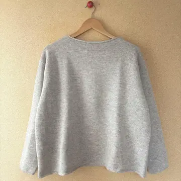 카구레 보트넥 니트 풀오버 베이지