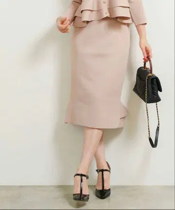 백 더블 프릴 페플럼 니트 스커트 Liala x PG 핑크 베이지