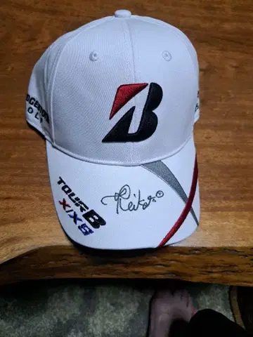 Bridgestone Tour B XXS 캡 미야코 레이카 사인 포함