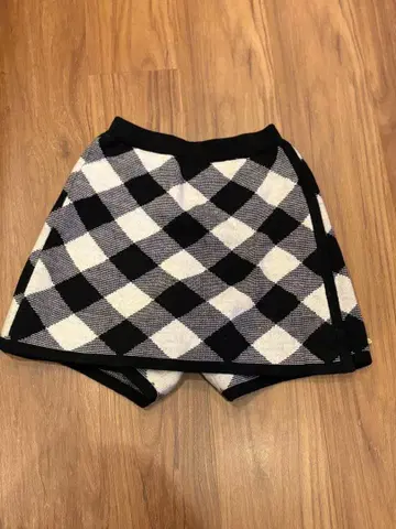 케이트 스페이드 다이아몬드 체크 무늬 큐롯 스커트