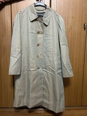 더반 트렌치코트