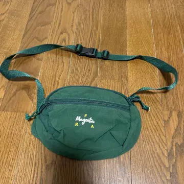 Magenta skateboards 미니 웨스트 파우치 그린