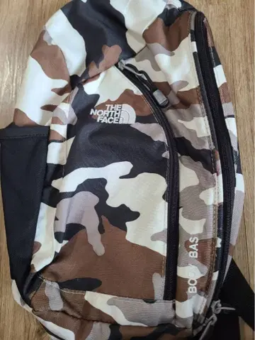 THE NORTH FACE 바디백 카모플라쥬