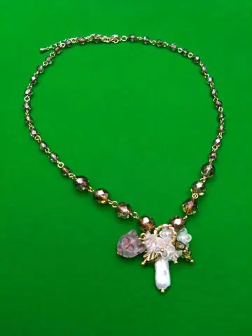 고양이와 양귀비 진주 목걸이 핸드메이드