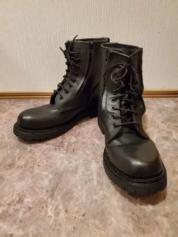 블랙 가죽 워크 부츠 지퍼 달린 버팔로 밥스