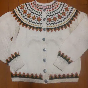노르웨이산 빈티지 노르딕 니트 가디건 꽃무늬