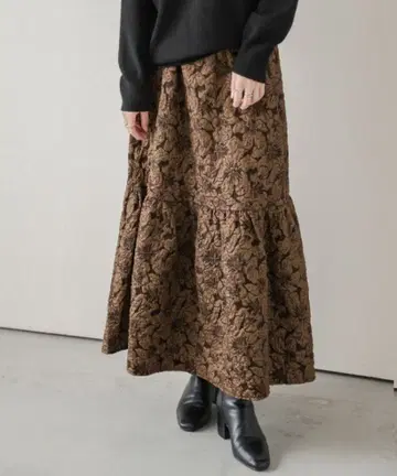 Sugar bisket 새상품 자카드풍 플레어 스커트