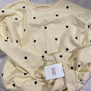 ALLISONBROWN 앨리슨브라운 하트 자수 트레이닝복