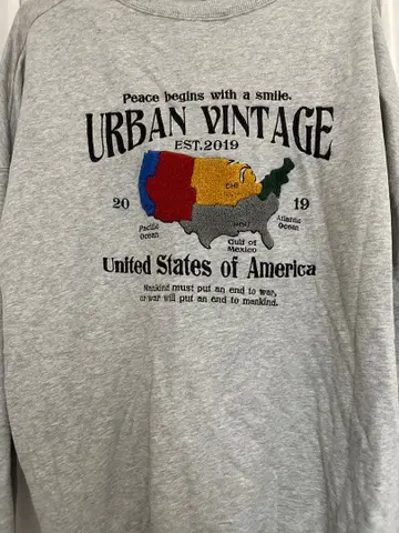 ACLENT URBAN VINTAGE 그레이 맨투맨