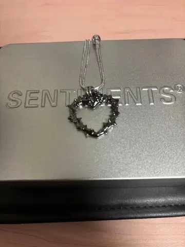 센티멘츠 SENTIMENTS 하트 목걸이 스트릿