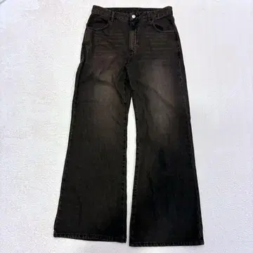 FREAK'S STORE 빈티지 가공 플레어 데님