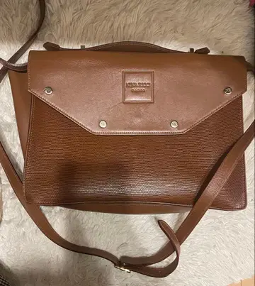 NINA RICCI 브라운 숄더백 플랩식