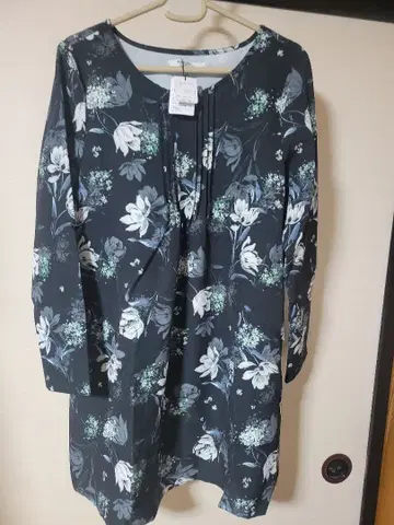 메이크레트 꽃무늬 튜닉 L 사이즈 새상품