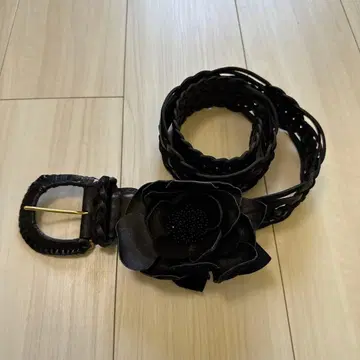 잉게보그 플라워 벨트 새상품급