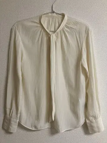 질 스튜어트 보타이 블라우스