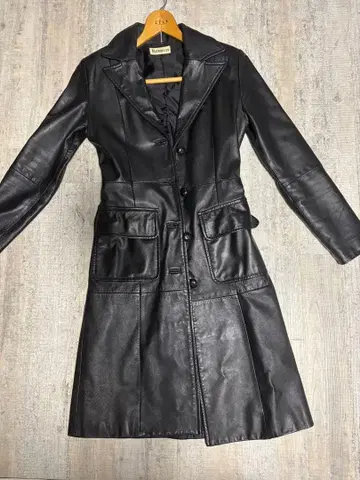 RJEAN@LOUIS 블랙 가죽 코트