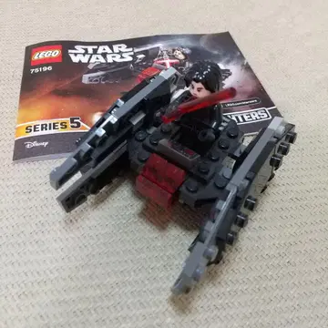 LEGO 스타 워즈 75196 카일로 렌