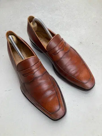 브라운 가죽 스퀘어토 로퍼