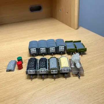 캡슐 프라레일 토마스 시리즈 화차 11량 + 드럼통 2개, 화차 짐 1개