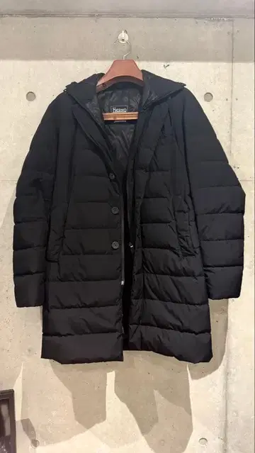 헬레노 라미나 블랙 다운 자켓 후드 부착 고어스토퍼