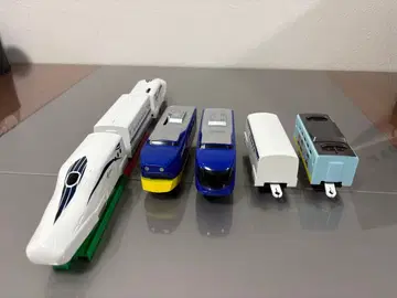 초전도 리니어 L0계 개량형 시험차 (레일 2개 포함), 장미 4량