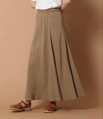 미사용 하자품 드레스트리아 이지 허리 내로우 플레어 스커트