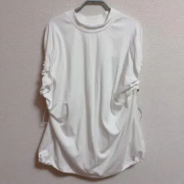 새상품 quaranciel 드로스트 개더 튜닉 TEE 화이트