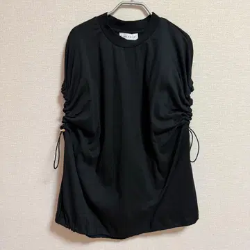 새상품 quaranciel 드로스트 개더 튜닉 TEE 블랙