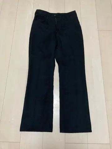 Wrangler 블랙 데님 슬랙스