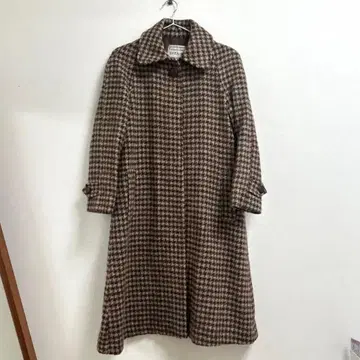 하운드투스 체크 코트