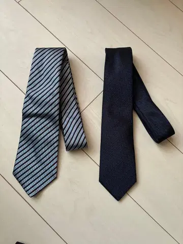 아르마니 넥타이 2개
