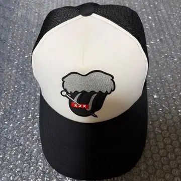 NUMBER (N)INE x 갓 셀렉션 캡 화이트/블랙