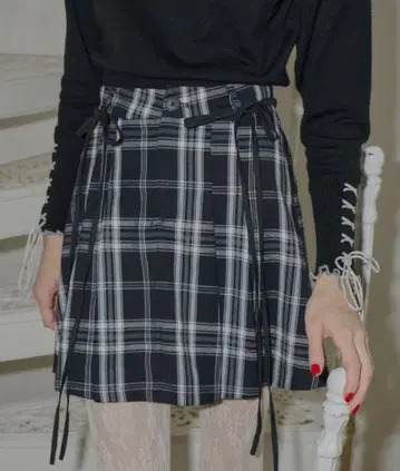 idem 허리 리본 턱 미니 스커트