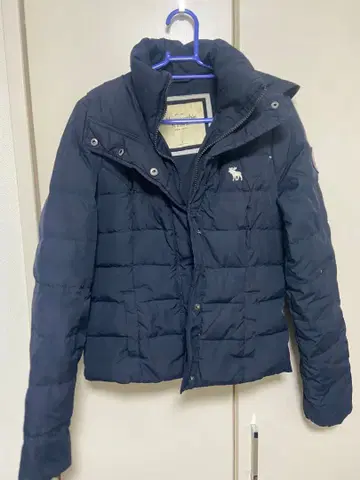 Abercrombie & Fitch 네이비 다운 자켓 사이즈 3