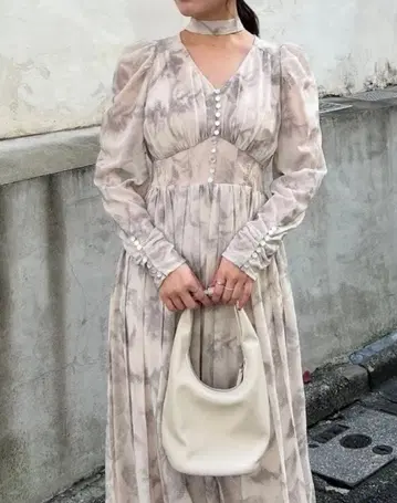 코코딜 플로키 플라워 프린트 플리츠 원피스