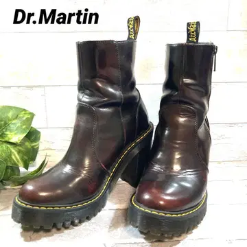 닥터마틴 청키힐 사이드 지퍼 숏부츠 통굽