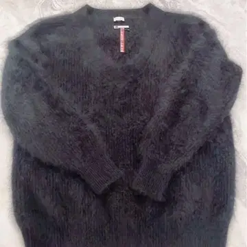 C.T.plage L 사이즈 블랙 V넥 니트 긴팔 울 보송보송