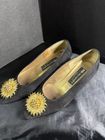 펌프스 블랙 스웨이드 프랑스 CASSANDRE 37 사이즈 카산드레