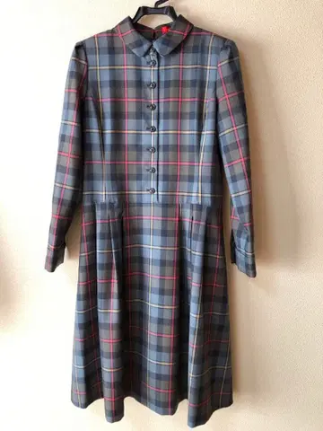 새상품급 요크랜드 11호 카라 부착 체크 원피스