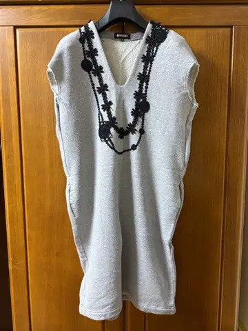 MIYAO 슬리브리스 원피스